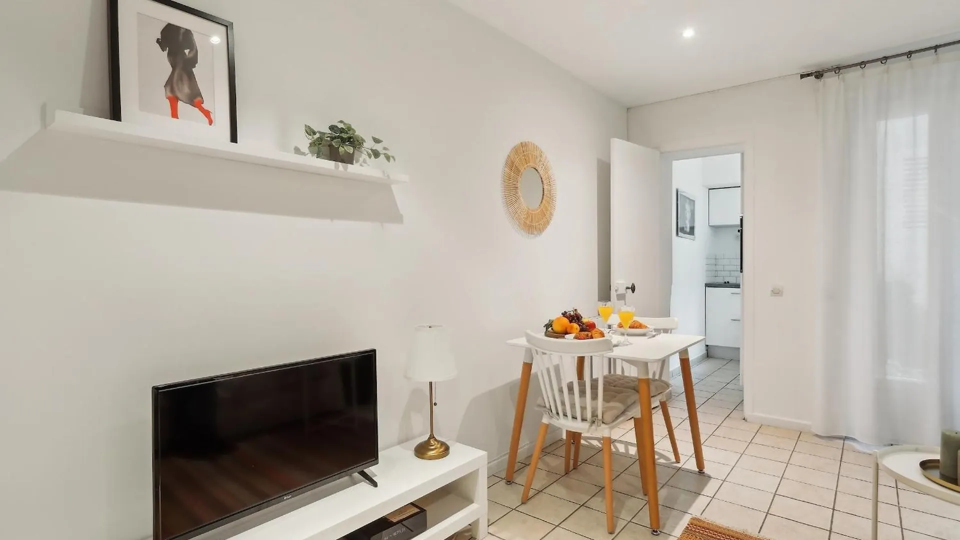 Les Invalides & Eiffel Tower - 1Br - Cityapartmentstay Paris 0*,  France