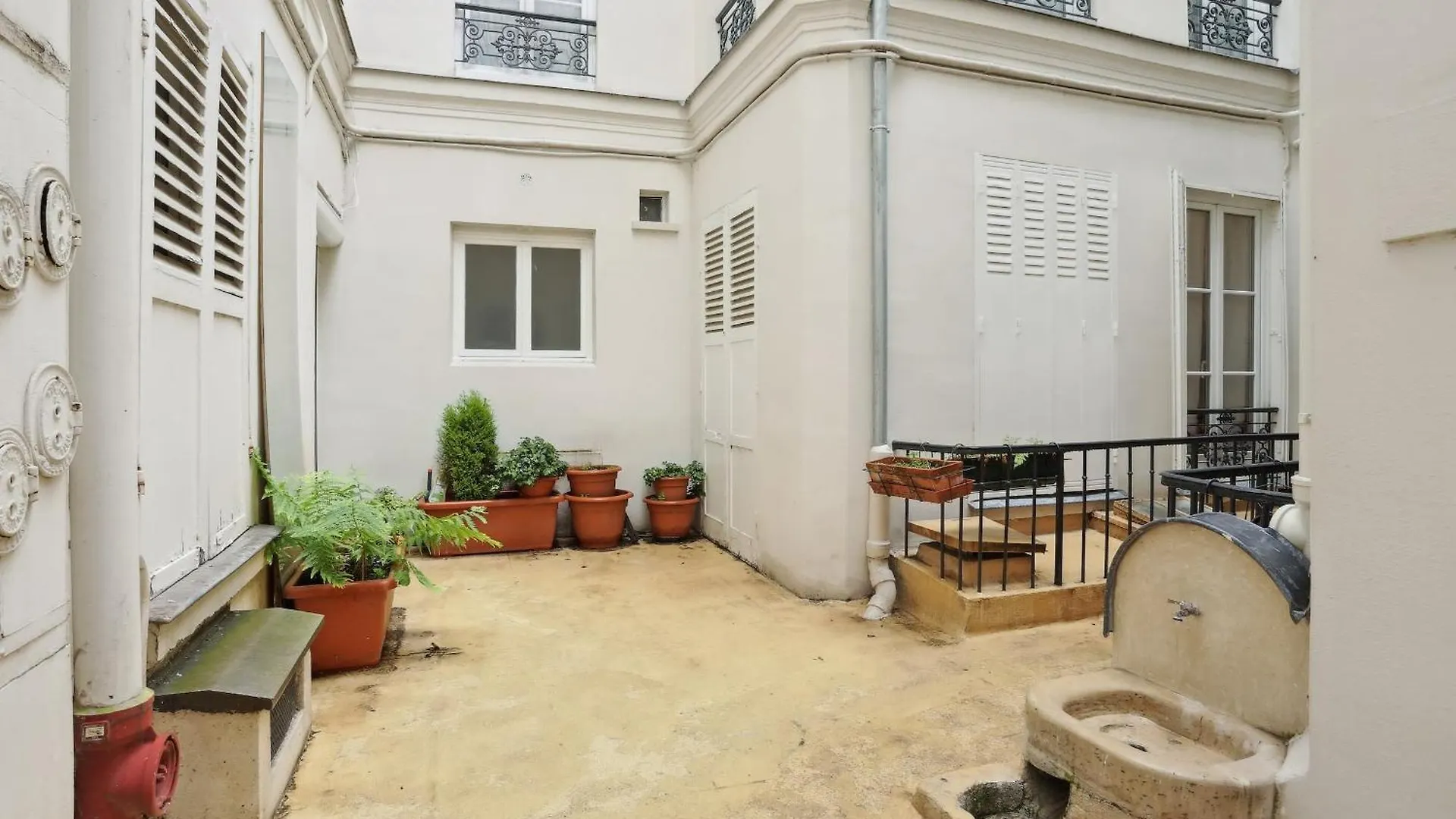 Appartement Les Invalides & Eiffel Tower - 1Br - Cityapartmentstay Parijs Frankrijk